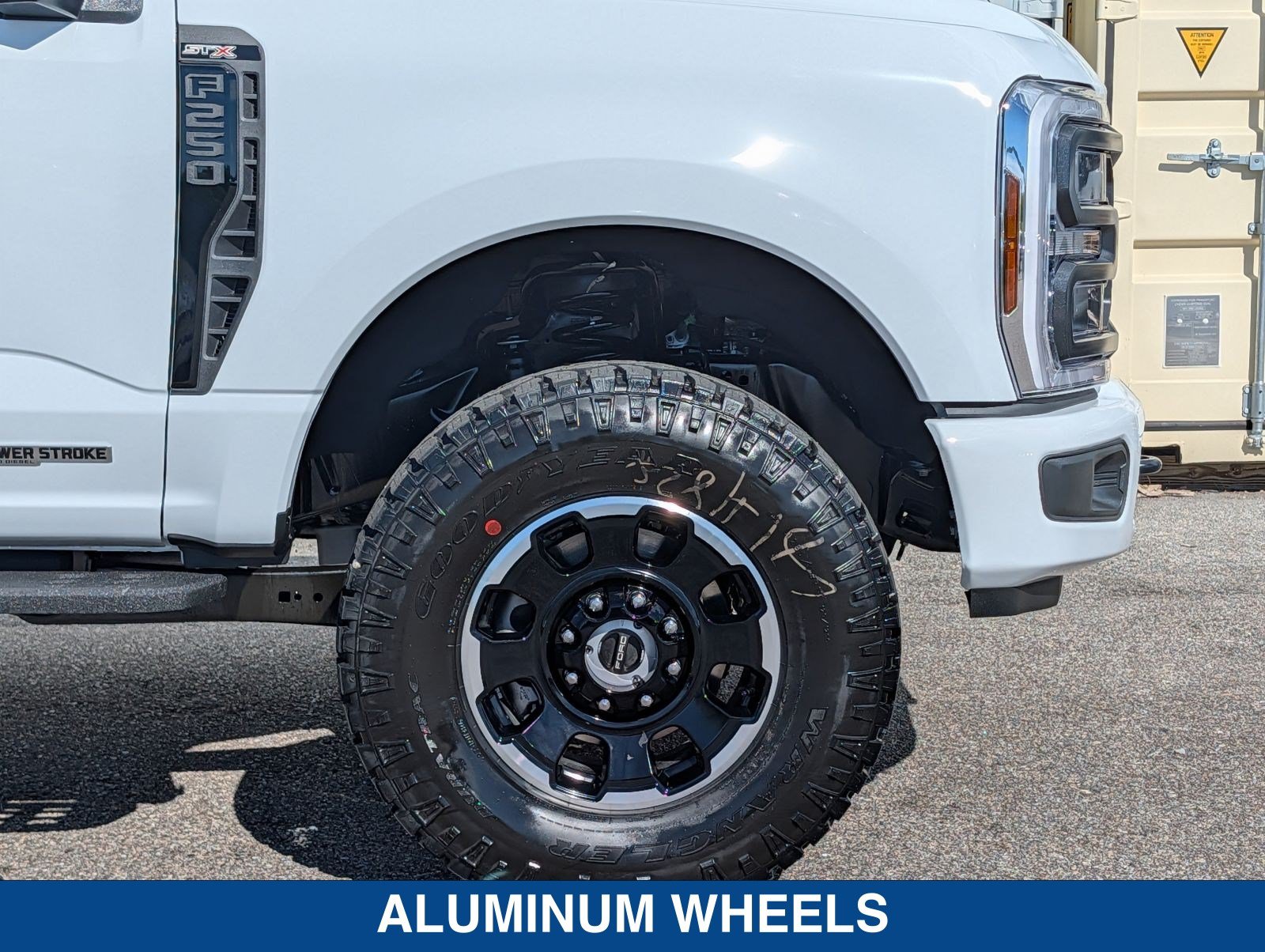 New 2027 Ford F250 XL w/ Tremor Off-Road Package AWD/4WD image 13