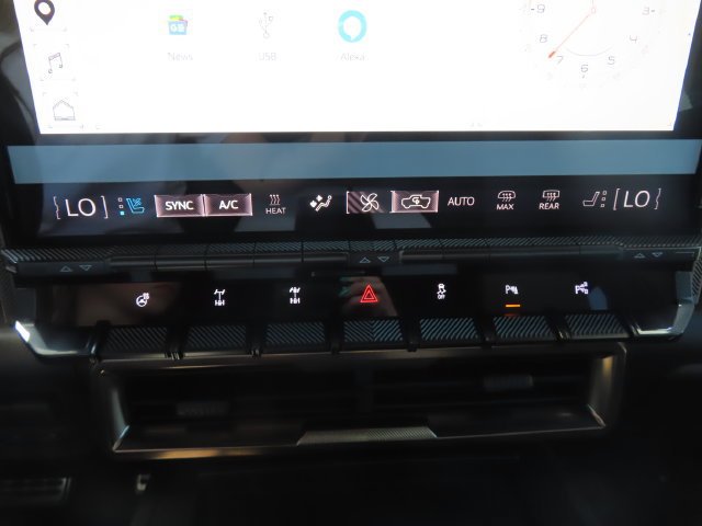 Used 2024 GMC Hummer EV 2X w/ Extreme Off-Road Package AWD/4WD image 37