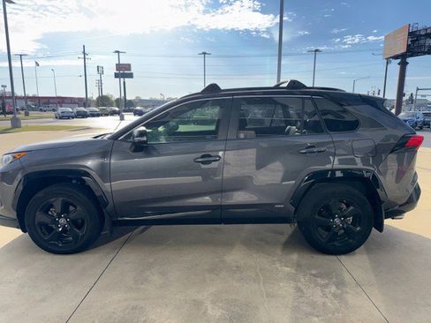 Used 2019 Toyota RAV4 XSE image 6