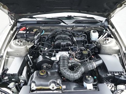 Used 2005 Ford Mustang Premium RWD image 29