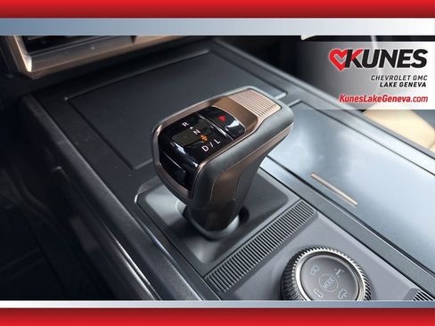 New 2025 GMC Hummer EV 2X image 28