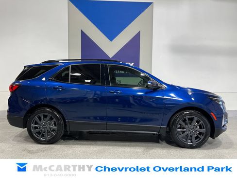 Used 2022 Chevrolet Equinox RS w/ RS Leather Package FWD image 4