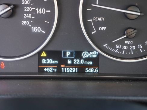 Used 2015 BMW 320i xDrive Sedan image 8