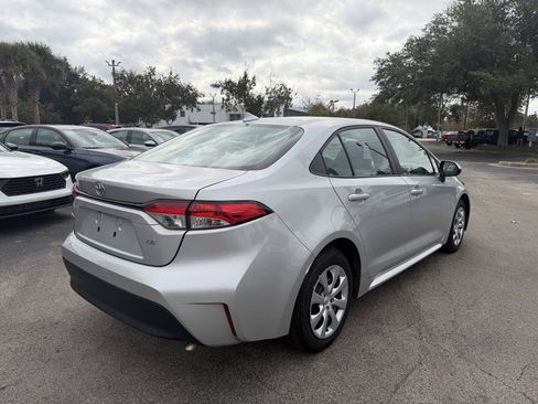 Used 2024 Toyota Corolla LE image 6