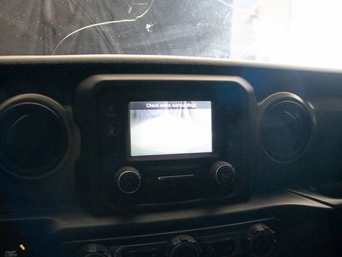 Used 2019 Jeep Wrangler Unlimited Sport S AWD/4WD image 34