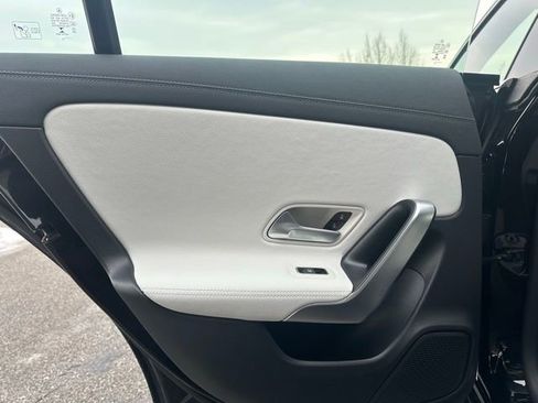 Certified 2022 Mercedes-Benz CLA 250 4MATIC image 13