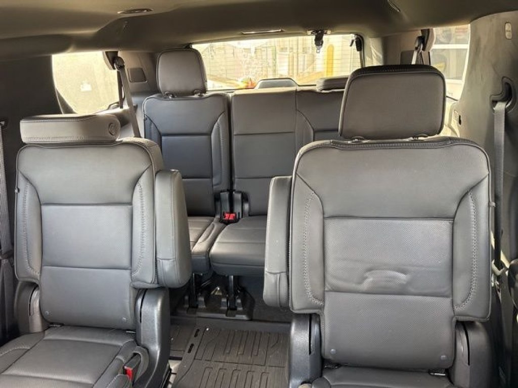 Used 2023 GMC Yukon Denali w/ LPO, Floor Liner Package AWD/4WD image 16