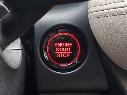 Used 2023 Honda HR-V LX image 22