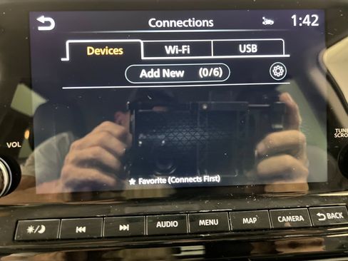 Used 2025 Nissan Pathfinder SL FWD image 66