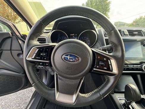 Used 2019 Subaru Outback 2.5i Limited w/ Protection Package #1 AWD/4WD image 18