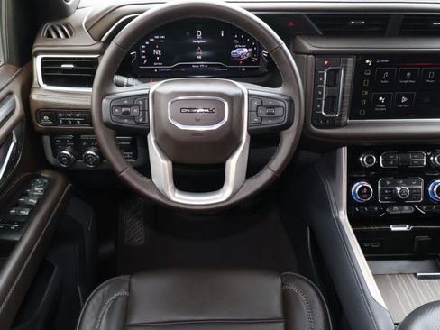 Used 2024 GMC Yukon XL Denali w/ Max Trailering Package image 10