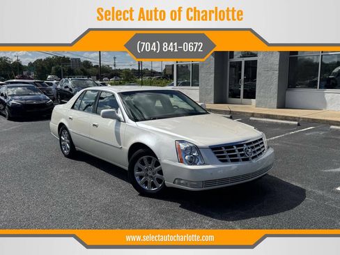 Used 2009 Cadillac DTS FWD image 1