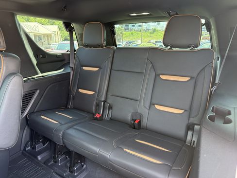 Used 2022 GMC Yukon AT4 w/ AT4 Premium Plus Package AWD/4WD image 29