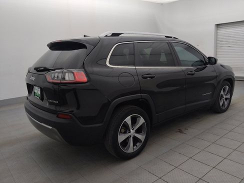 Used 2019 Jeep Cherokee Limited image 10