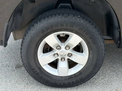 Used 2017 RAM 1500 ST w/ SXT Appearance Group AWD/4WD image 35