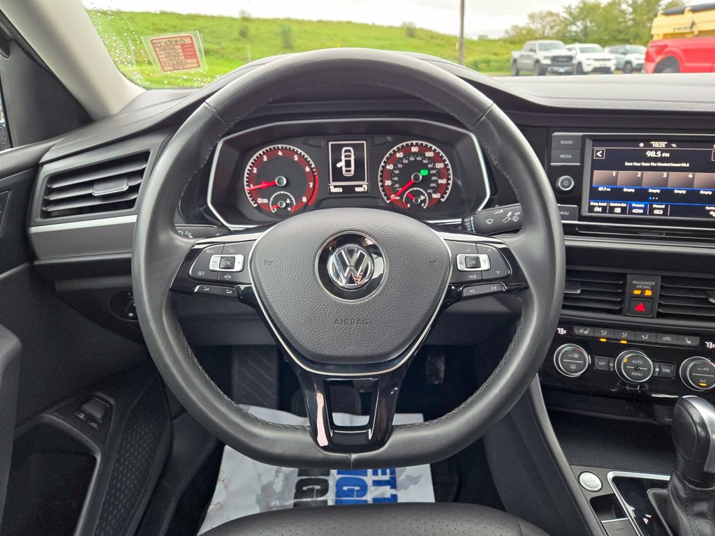 Used 2020 Volkswagen Jetta SE w/ SE Cold Weather Package FWD image 18