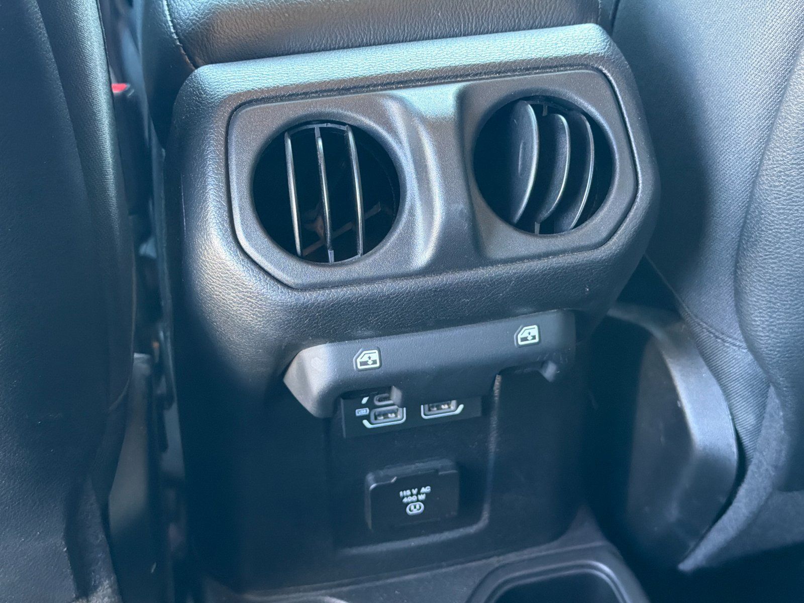 Used 2026 Jeep Gladiator Mojave AWD/4WD image 34