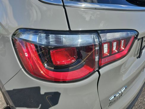 Certified 2023 Jeep Compass Limited AWD/4WD image 32