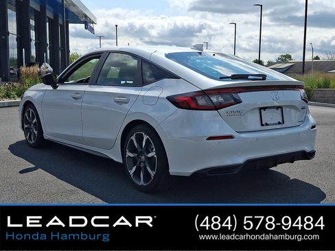 Used 2025 Honda Civic Sport Touring image 4