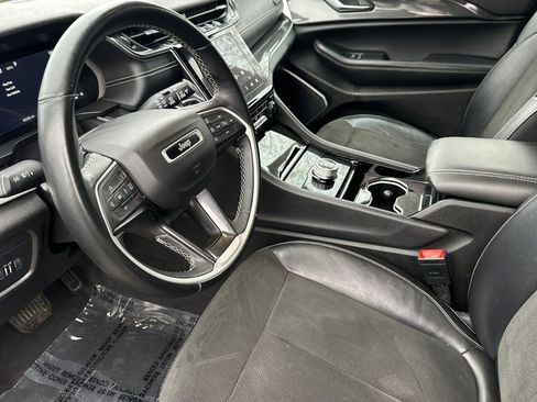 Used 2019 Jeep Compass Latitude w/ Popular Equipment Group image 11