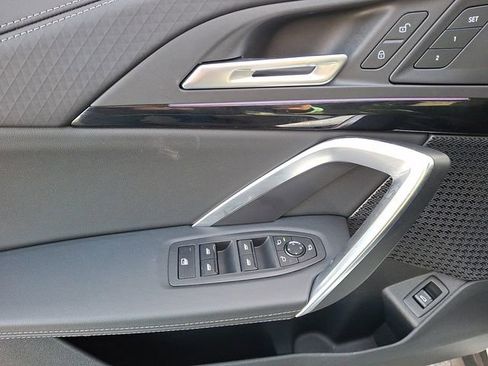 Used 2025 BMW X2 xDrive28i w/ Convenience Package image 16