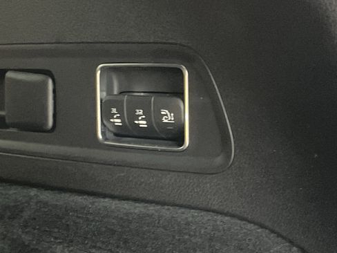 Certified 2025 Mercedes-Benz GLS 450 4MATIC w/ AMG Line Exterior image 12