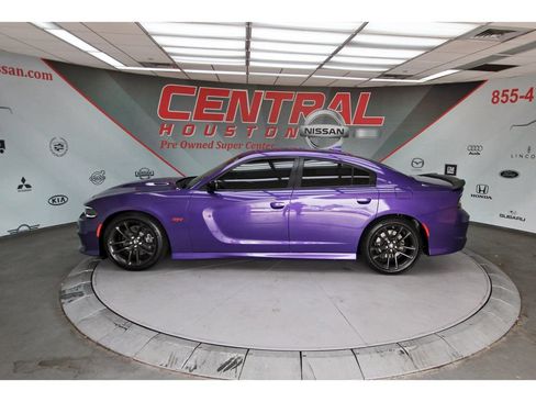 Used 2023 Dodge Charger Scat Pack w/ Harman/Kardon Audio Group RWD image 3