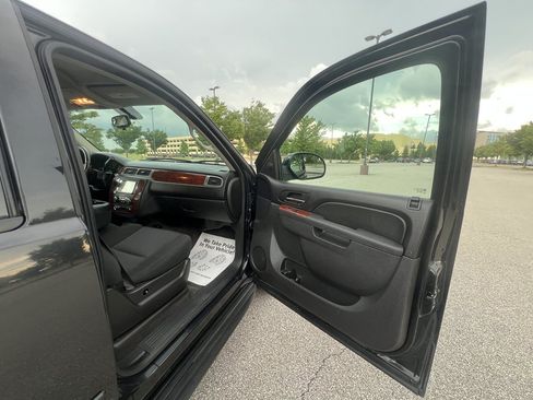 Used 2012 Chevrolet Tahoe LS AWD/4WD image 10
