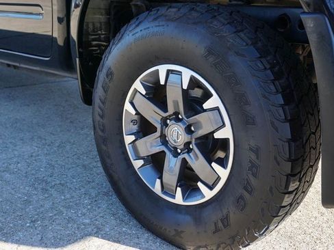 Used 2019 Nissan Frontier Desert Runner image 8