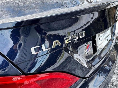 Certified 2018 Mercedes-Benz CLA 250 4MATIC image 7