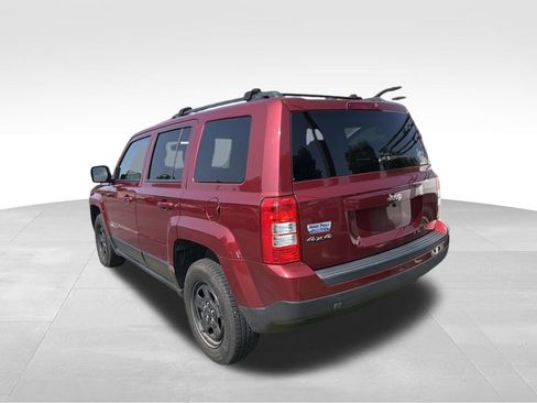 Used 2016 Jeep Patriot Sport w/ Power Value Group AWD/4WD image 5