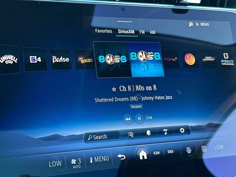 Used 2025 Mercedes-Benz E 350 Sedan image 24