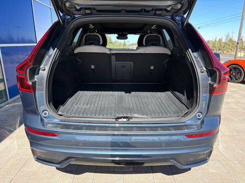 Used 2026 Volvo XC60 B5 Plus AWD/4WD image 9