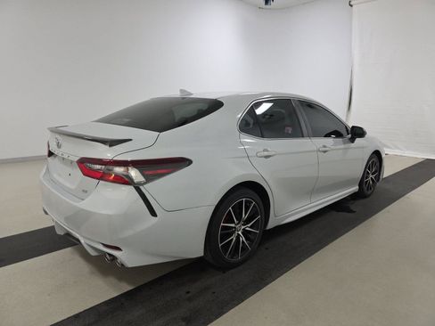 Used 2023 Toyota Camry SE FWD image 6
