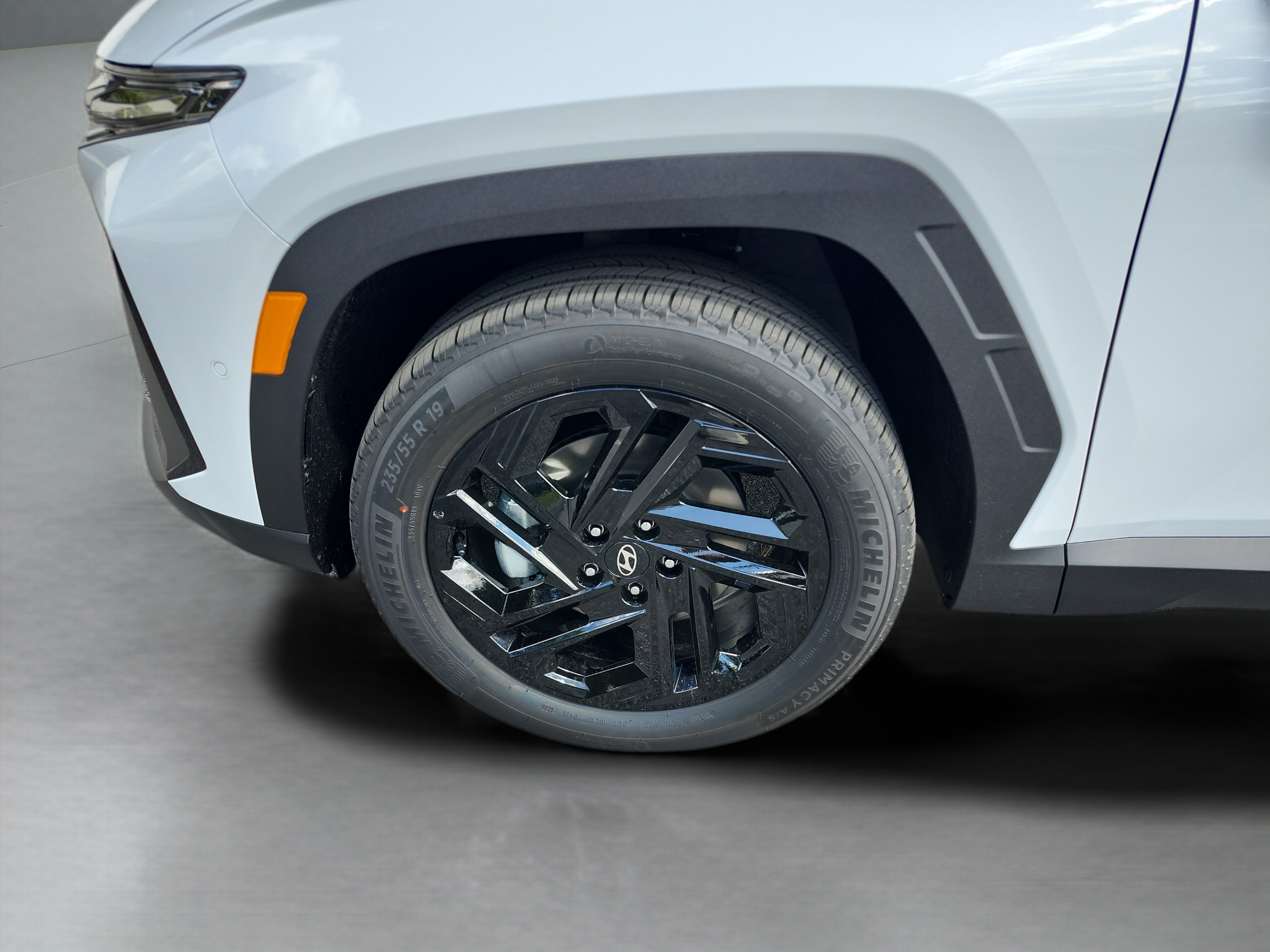 New 2026 Hyundai Tucson Limited AWD/4WD image 9