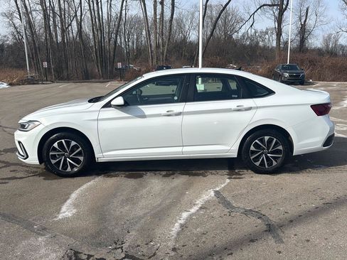 Used 2025 Volkswagen Jetta S image 2