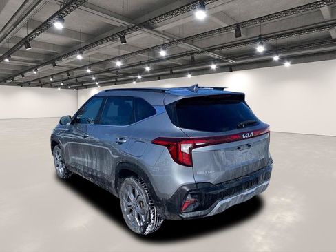 Used 2024 Kia Seltos S AWD/4WD image 3