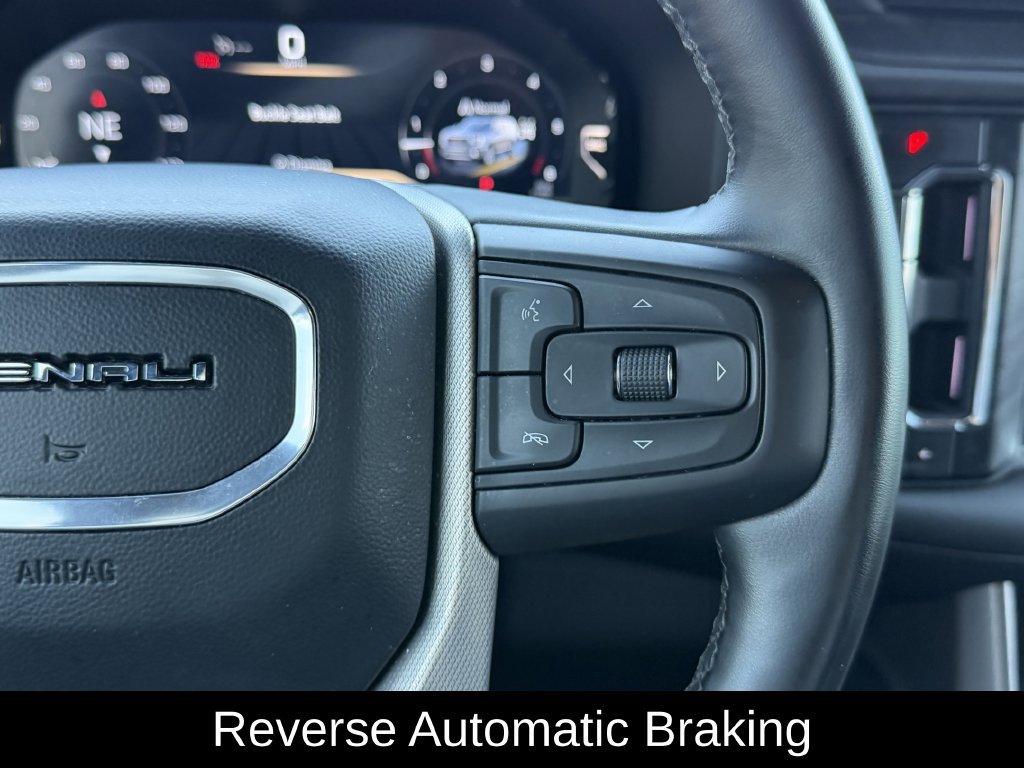 Used 2023 GMC Yukon XL Denali AWD/4WD image 16