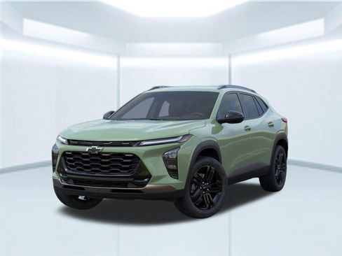 New 2026 Chevrolet Trax ACTIV FWD image 2