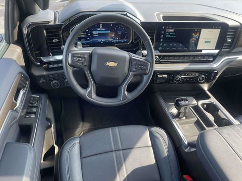 Certified 2025 Chevrolet Silverado 1500 High Country w/ High Country Premium Package AWD/4WD image 13