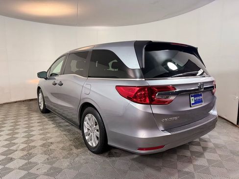 Used 2018 Honda Odyssey LX image 4