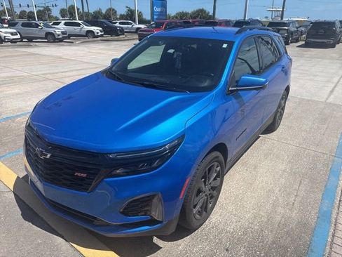 Used 2024 Chevrolet Equinox RS w/ RS Leather Package image 3