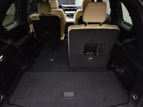 New 2026 Jeep Grand Cherokee L Limited image 37