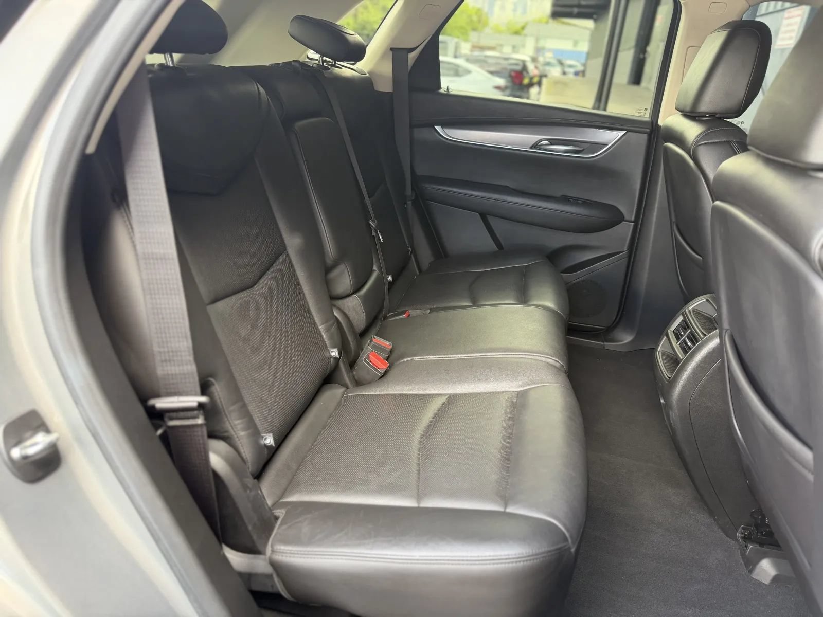 Used 2018 Cadillac XT5 Luxury FWD image 17