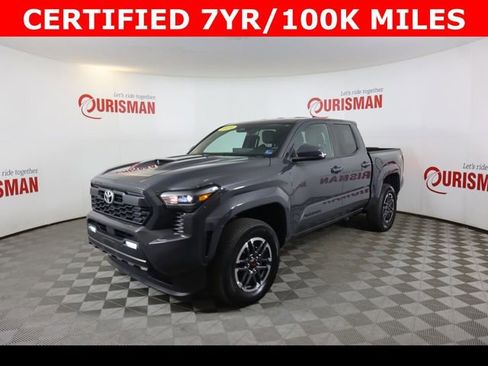 Used 2024 Toyota Tacoma TRD Sport w/ TRD Sport Upgrade Package image 4