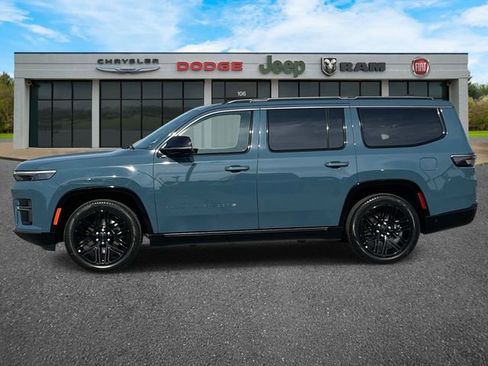 New 2026 Jeep Grand Wagoneer Limited AWD/4WD image 9