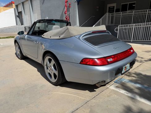 Used 1996 Porsche 911 Carrera 4 AWD/4WD image 9
