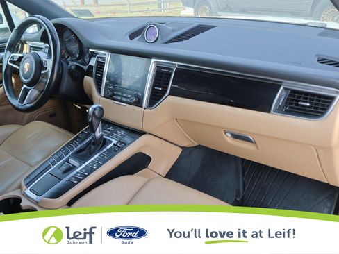 Used 2018 Porsche Macan image 36