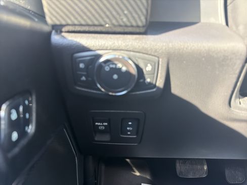 Used 2018 Ford F150 Lariat image 30