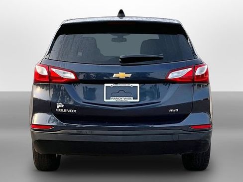 Used 2019 Chevrolet Equinox LS w/ LS Convenience Package AWD/4WD image 4